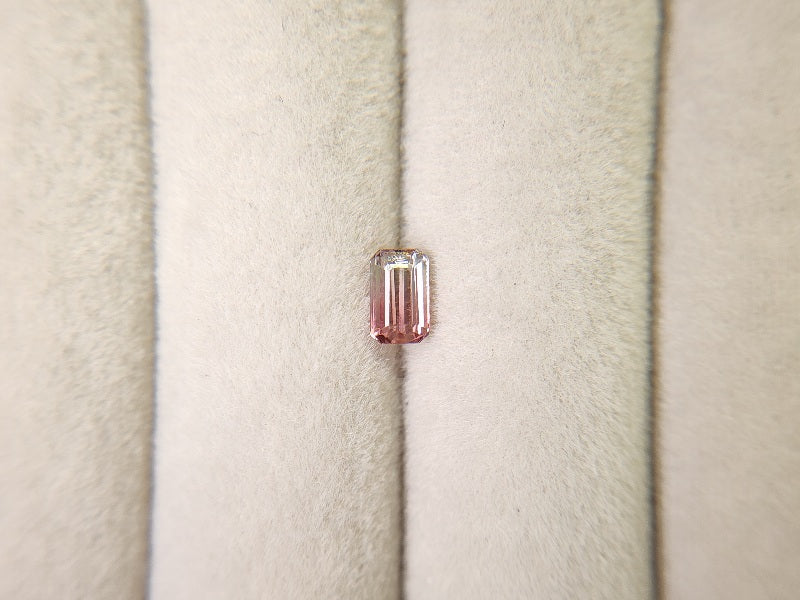 0879-71　トルマリン　0.49ct