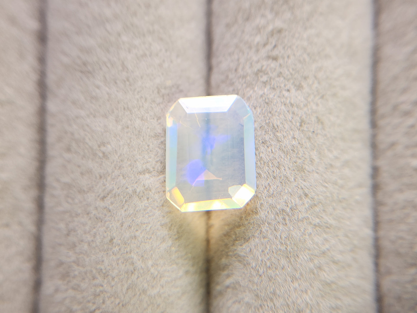 0916-12　オパール　1.21ct