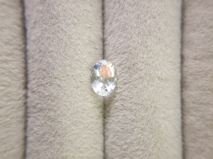 0761-12　アンデシンラブラドライト　0.68ct