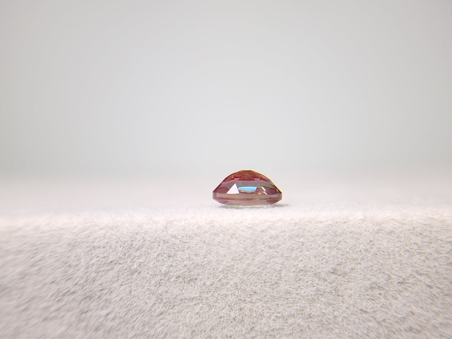 0152-2-10　バイカラーアンデシン　0.45ct