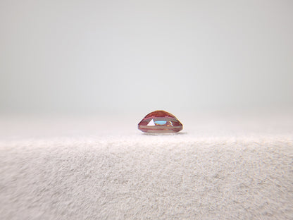 0152-2-10　バイカラーアンデシン　0.45ct