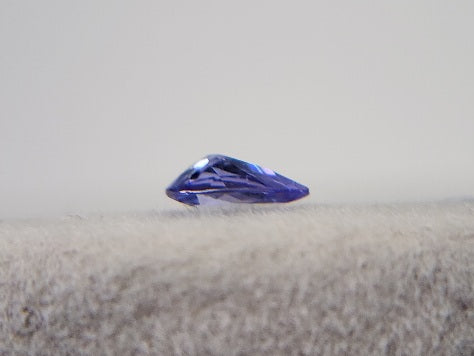 0644-15-6　ゾイサイト　0.20ct