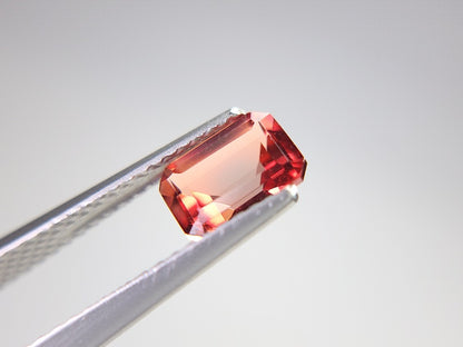 0151-2-6　バイカラーアンデシン　1.07ct