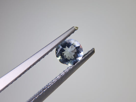 0657-24-2　ゾイサイト　0.31ct