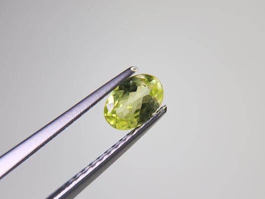 0928-4　パロットクリソベリル　0.45ct