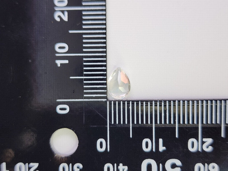 0763-1 　アンデシンラブラドライト　0.70ct