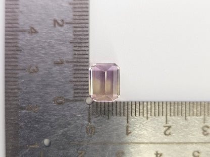 AMT-4　アメトリン　3.45ct