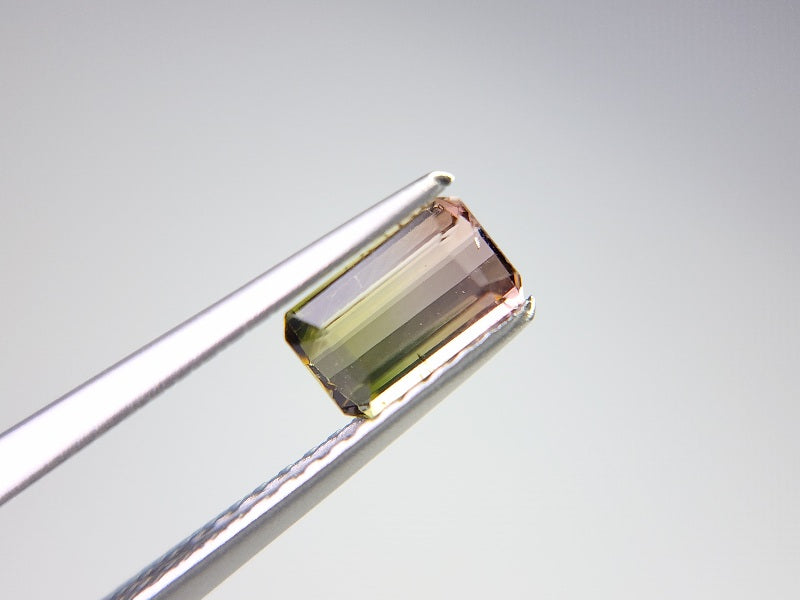 bc-TRM-4　バイカラートルマリン　0.66ct