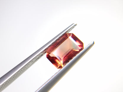 0151-3-2　バイカラーアンデシン　0.73ct