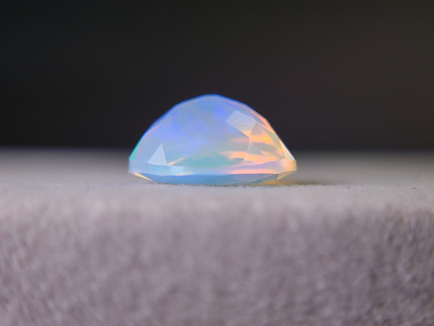 0916-5　オパール　2.25ct