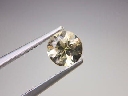 0091-11　イエローラブラドライト　0.80ct