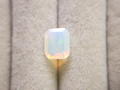 0916-11　オパール　1.32ct