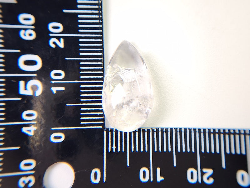 0887-6　クォーツインクォーツ　10.95ct