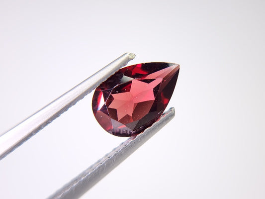 0910-3-8　ガーネット　1.39ct
