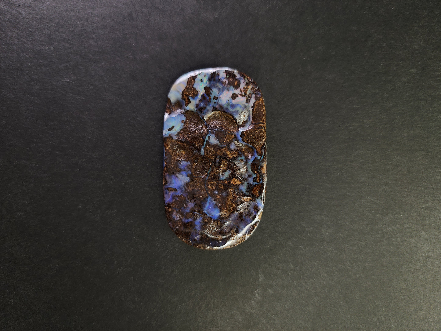 0903-3　ボルダーオパール（穴あき）　79.67ct