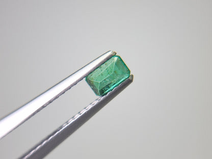 0936-3　エメラルド(ザンビア産)　0.30ct