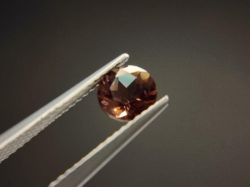 0504-9　バイカラーアンデシン　0.82ct