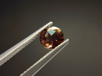 0504-9　バイカラーアンデシン　0.82ct