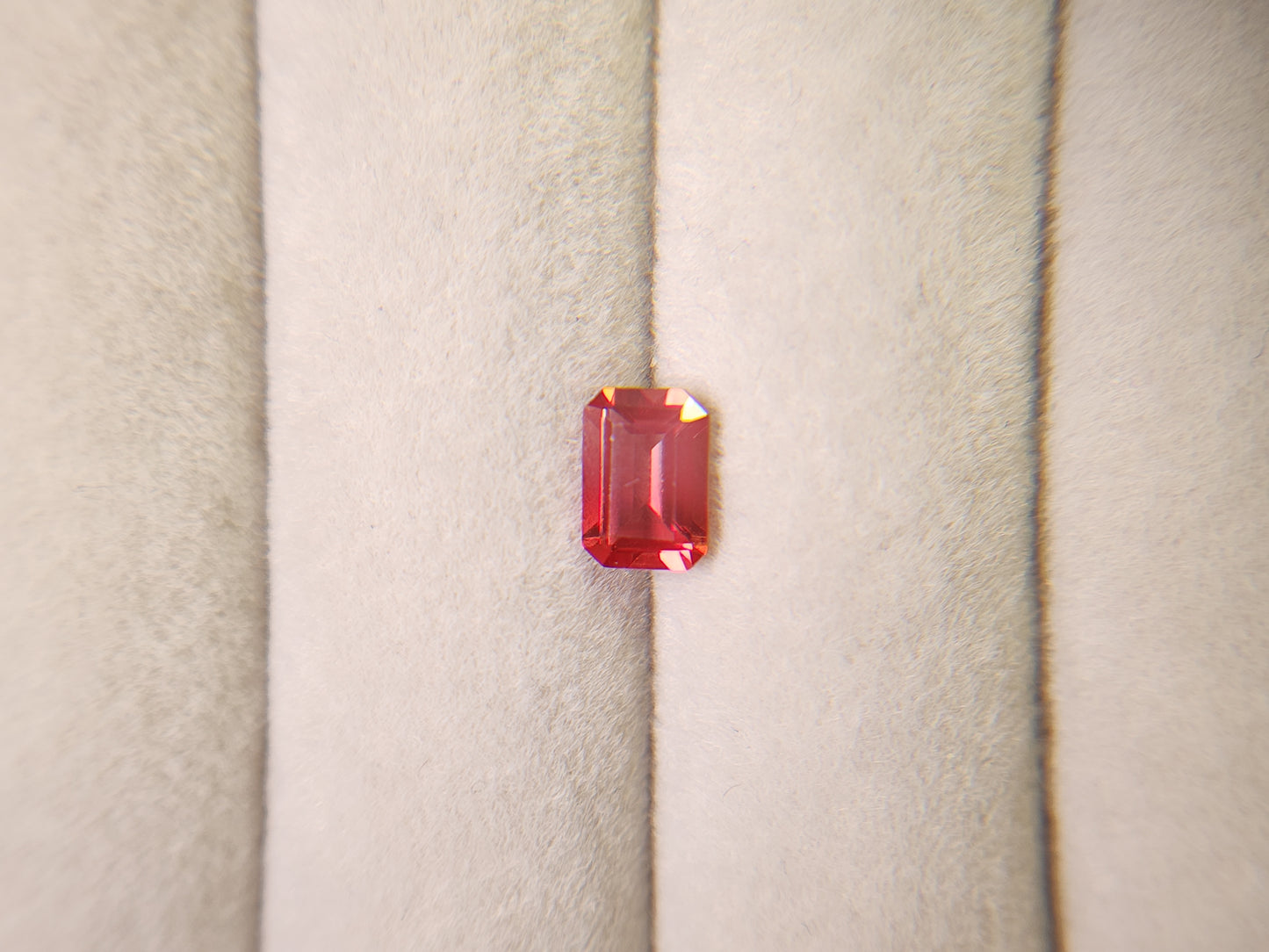 0151-3-9　バイカラーアンデシン　0.89ct