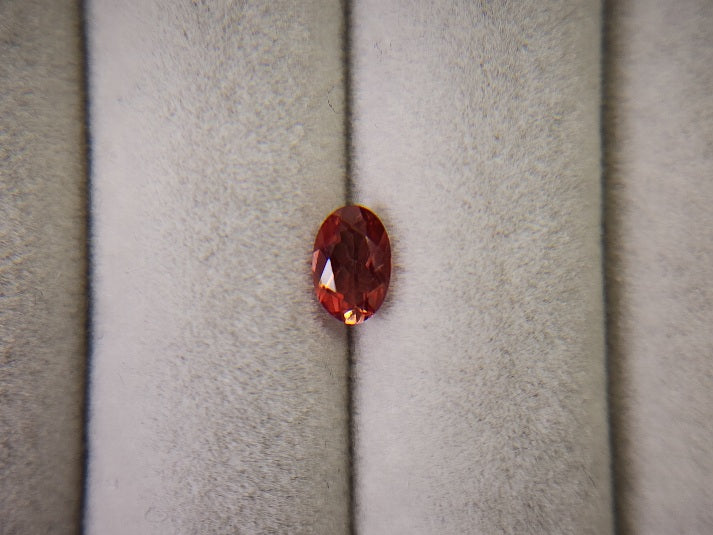 0152-1-6　バイカラーアンデシン　0.40ct