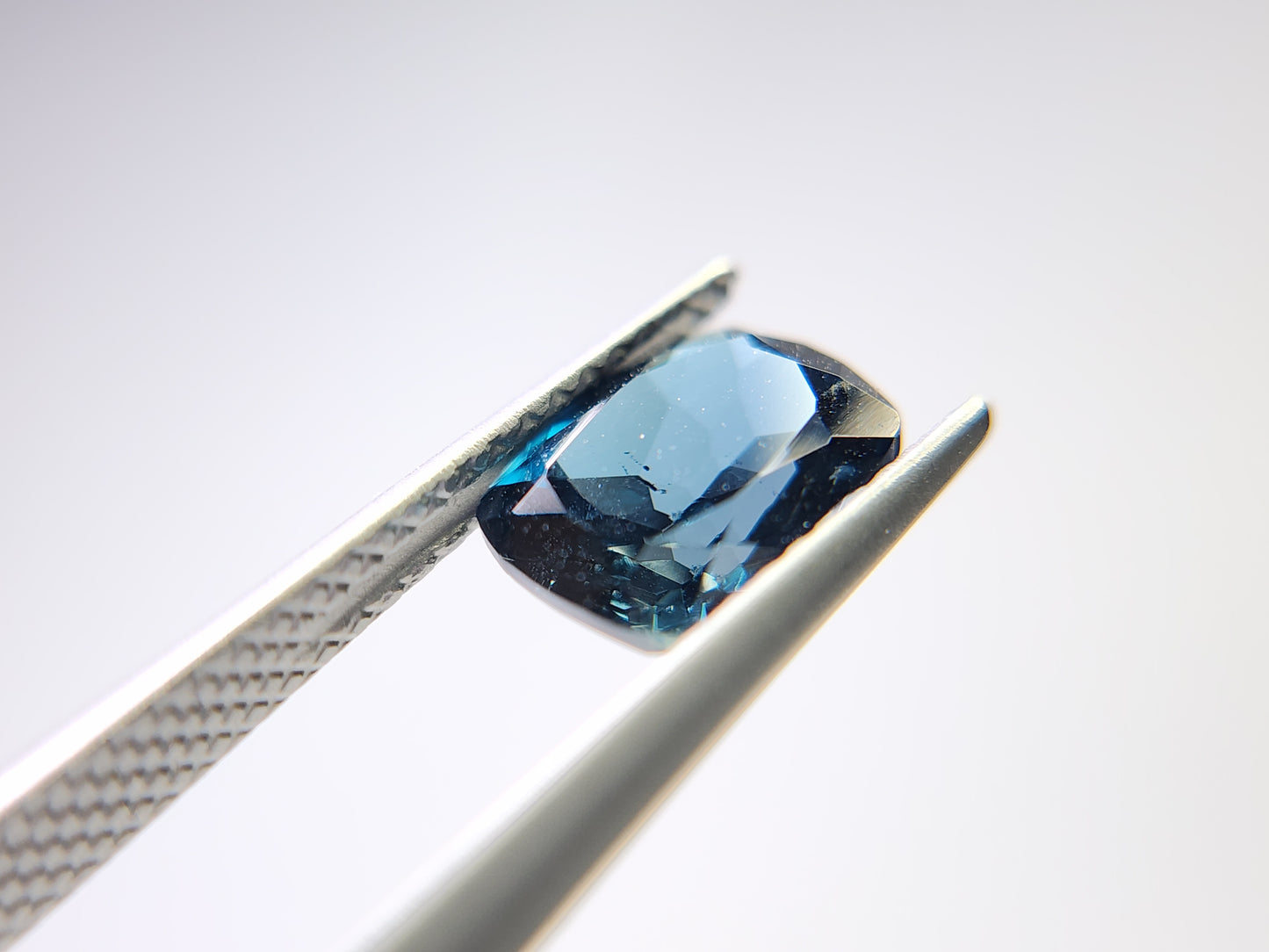 0931-7　ロンドンブルートパーズ　1.79ct