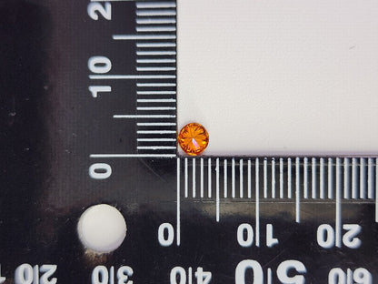 【500円均一】1/5正午まで　合成オレンジモアッサナイト　0.22ct　8