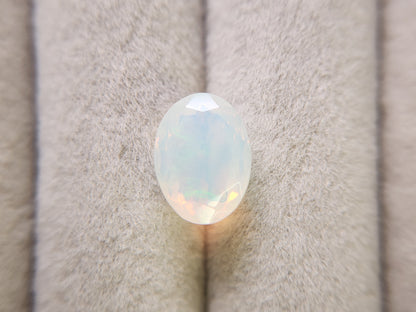 0916-2　オパール　2.25ct