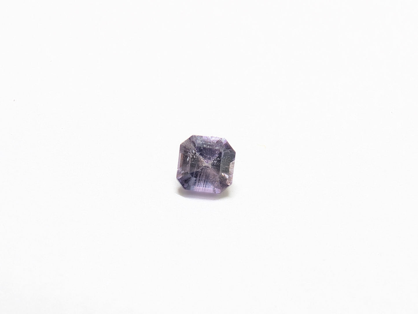 0165　エメラルドスクエアカットのサファイア　0.19ct