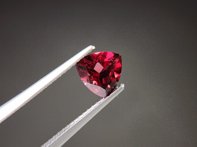 0910-1-16　ガーネット　1.39ct