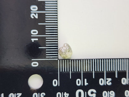 0869-3-9　ダイヤモンド原石　1.42ct