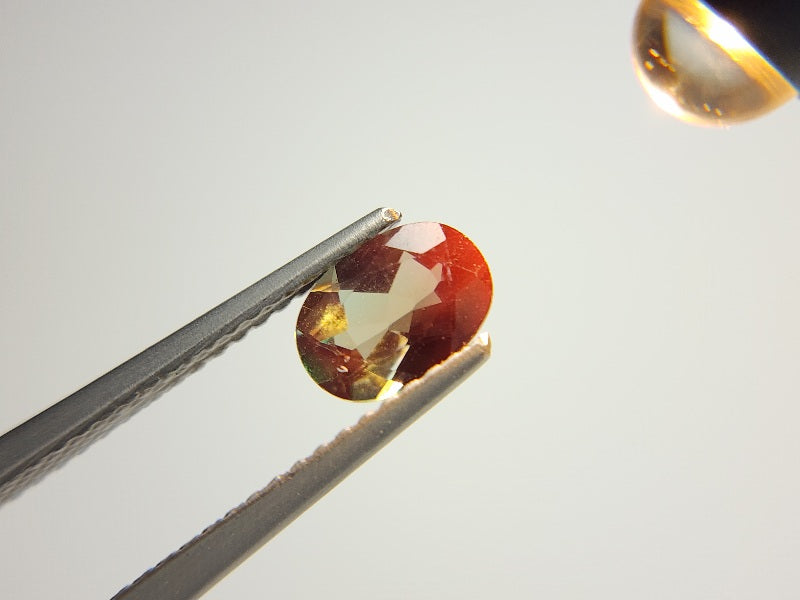 0504-12　バイカラーアンデシン　0.72ct