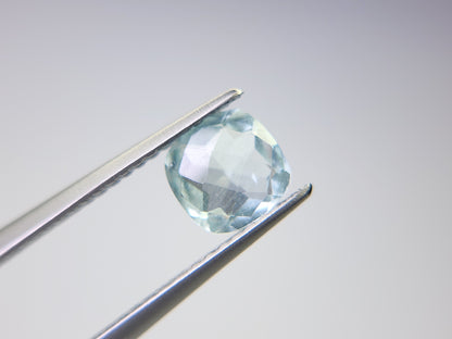 0878-4-5　グリーンベリル　クッションチェッカーカット　0.84ct