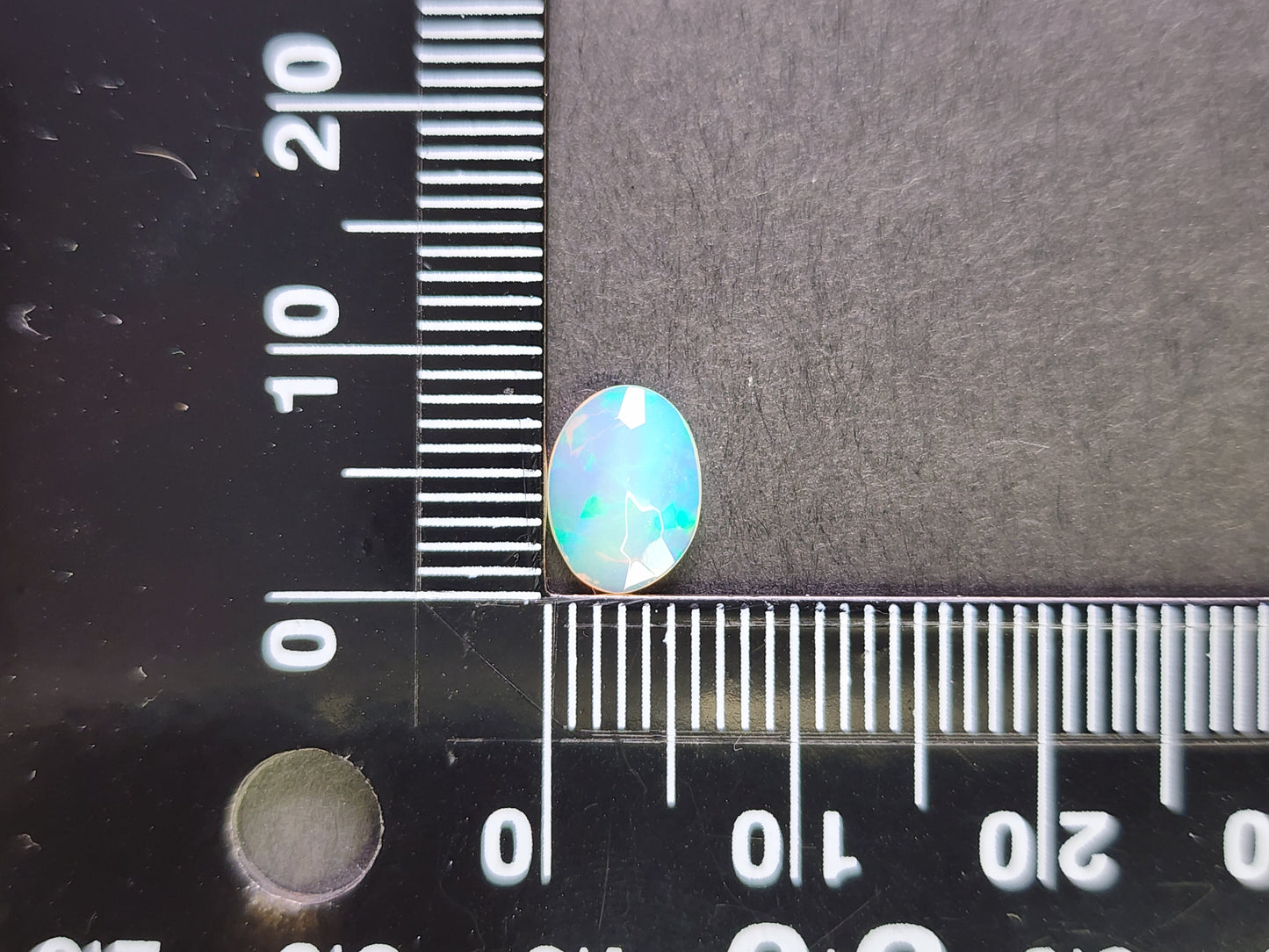 0916-13　オパール　0.65ct