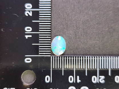 0916-13　オパール　0.65ct