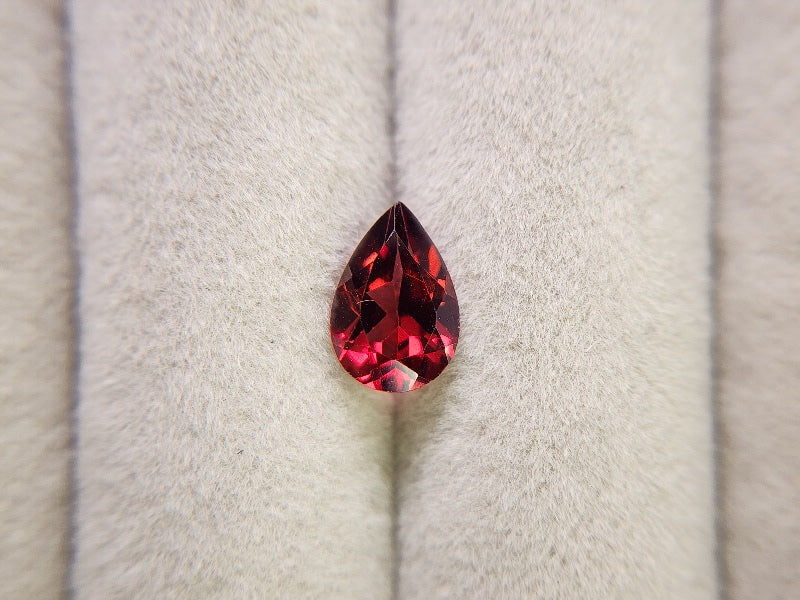 0910-3-3　ガーネット　1.54ct