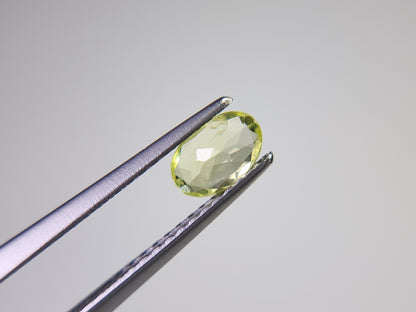 0928-5　パロットクリソベリル　0.38ct