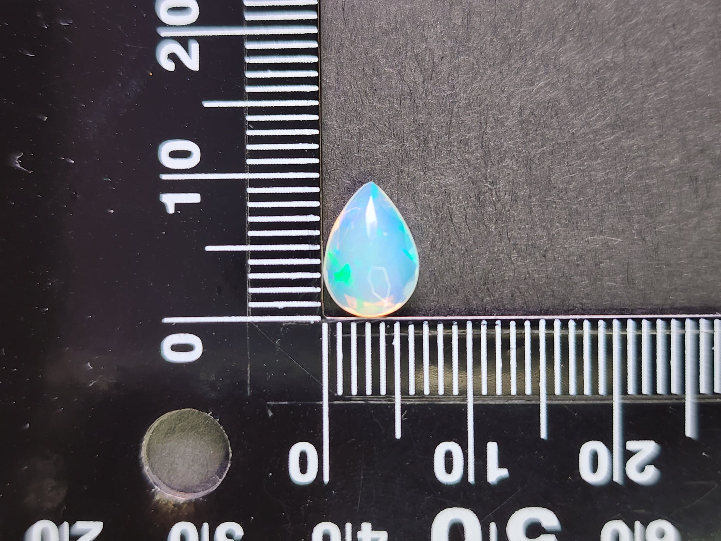 0916-8　オパール　0.90ct
