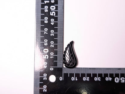 0906-2【ランダム発送】エンジェルウィングカットのオニキス(BIG)【1石あたり約9.50ct】
