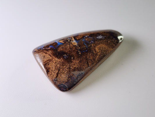0903-7　ボルダーオパール（穴あき）　68.47ct