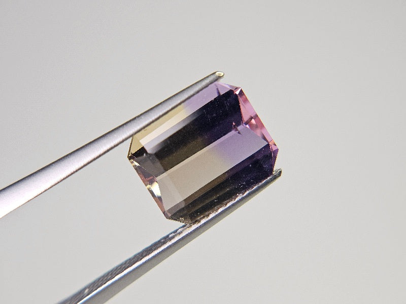 AMT-3　アメトリン　4.06ct