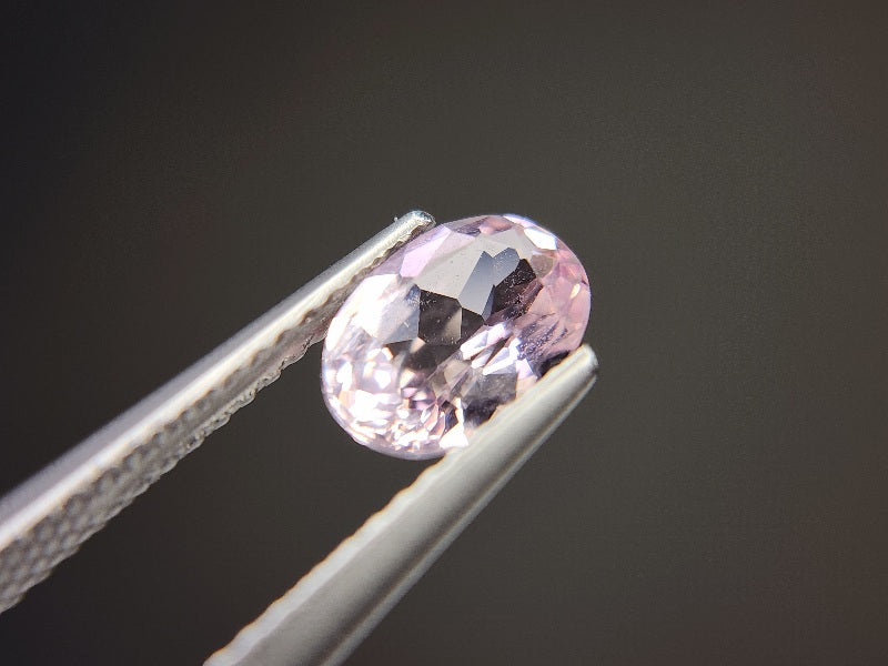 0908-11　モルガナイト　0.99ct