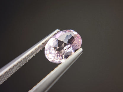 0908-11　モルガナイト　0.99ct