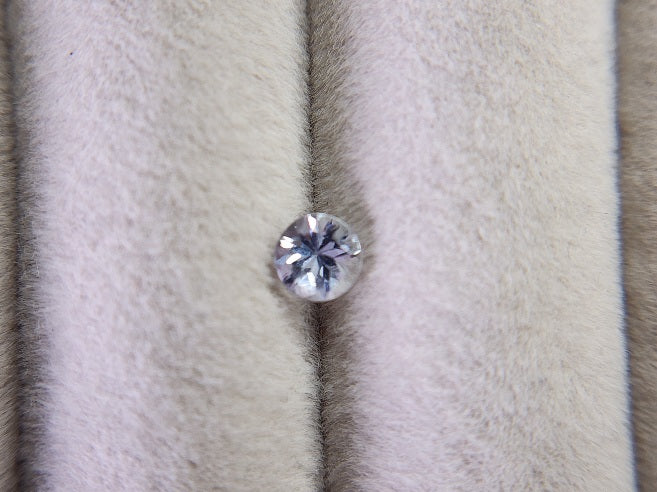 0657-18-1　ゾイサイト　0.38ct