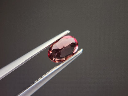 0152-1-37　バイカラーアンデシン　0.44ct