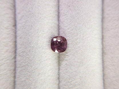 ccGA-19　カラーチェンジガーネット　1.35ct