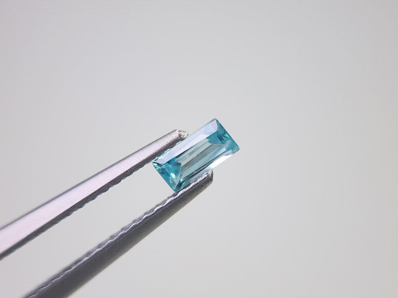 【500円均一】1/12正午まで　ブルージルコン　0.35ct　8