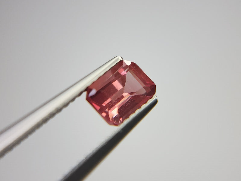 0151-2-17　バイカラーアンデシン　1.04ct