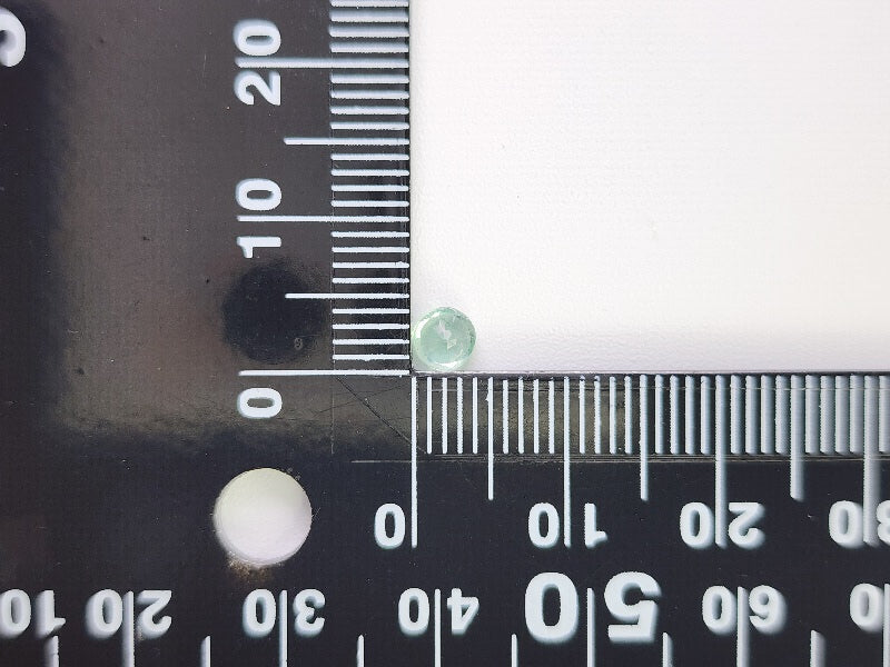 0035-2-3　グリーンカイヤナイト　0.36ct