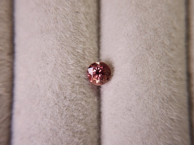 pi-Z-5　ピンクジルコン　0.57ct