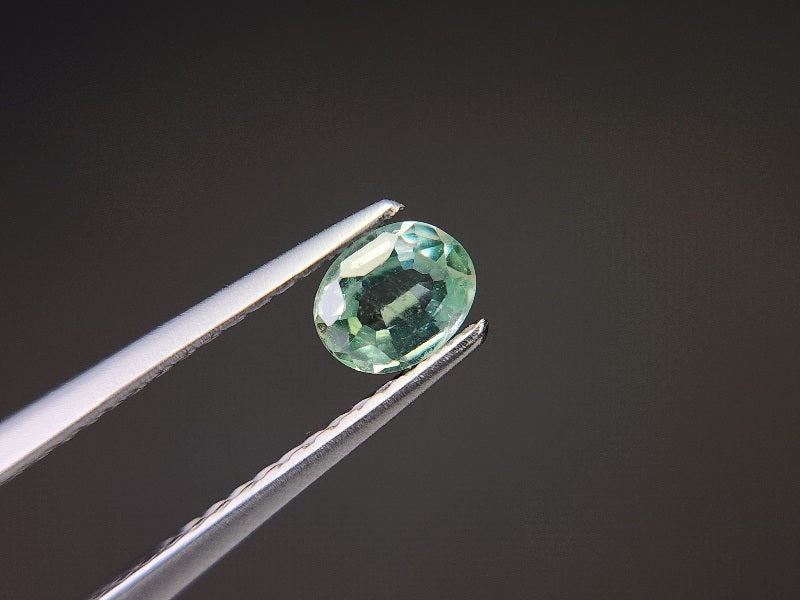 0035-2-2　グリーンカイヤナイト　0.41ct